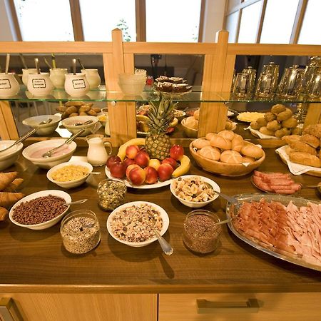 Hotel-Garni Ehrenfels 思科纳 外观 照片